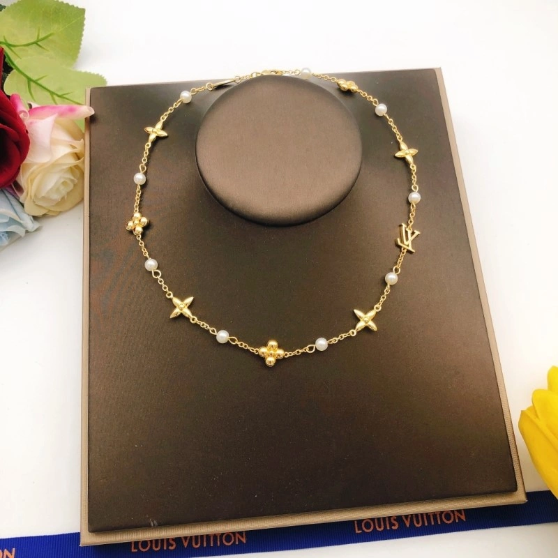 Louis Vuitton Necklaces Soft 247705