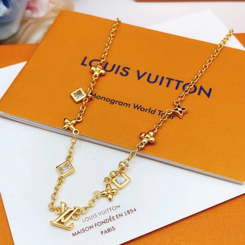Louis Vuitton Necklaces Soft 247680
