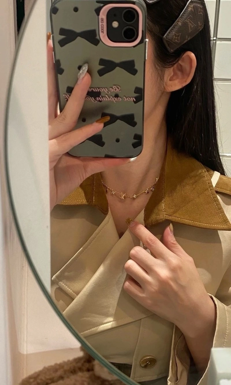 Louis Vuitton Necklaces Soft 247680