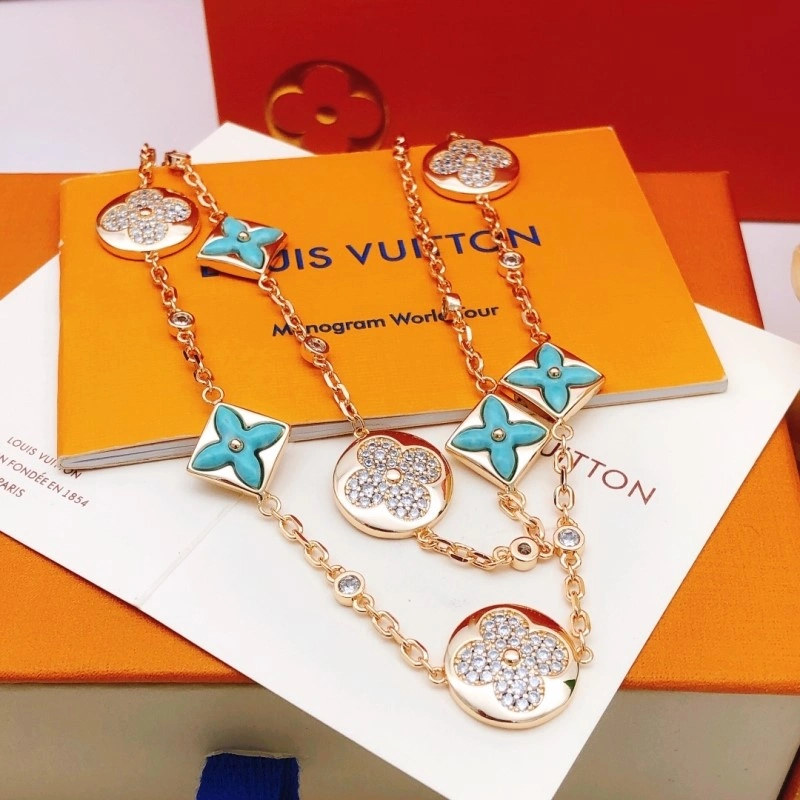 Louis Vuitton Necklaces Chic 247691