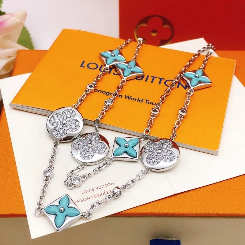 ZipUp Louis Vuitton Necklaces 247690