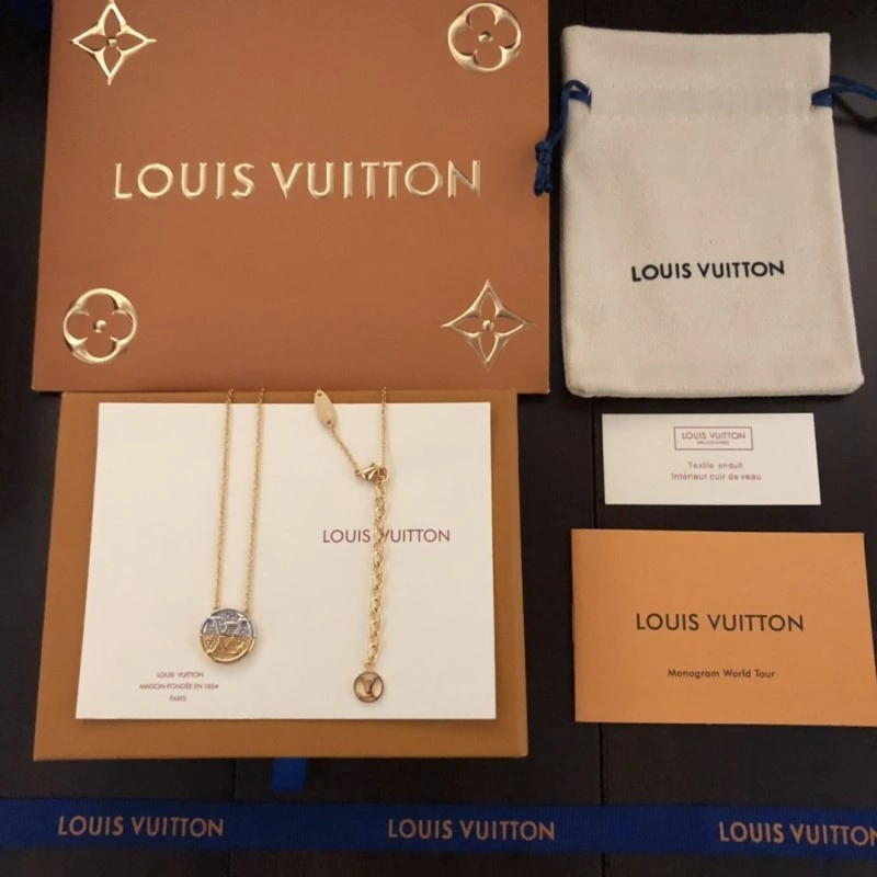Louis Vuitton Necklaces RelaxedFit 247701