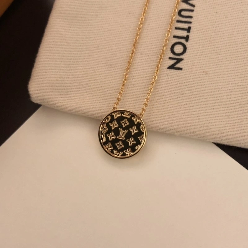 Louis Vuitton Necklaces RelaxedFit 247701