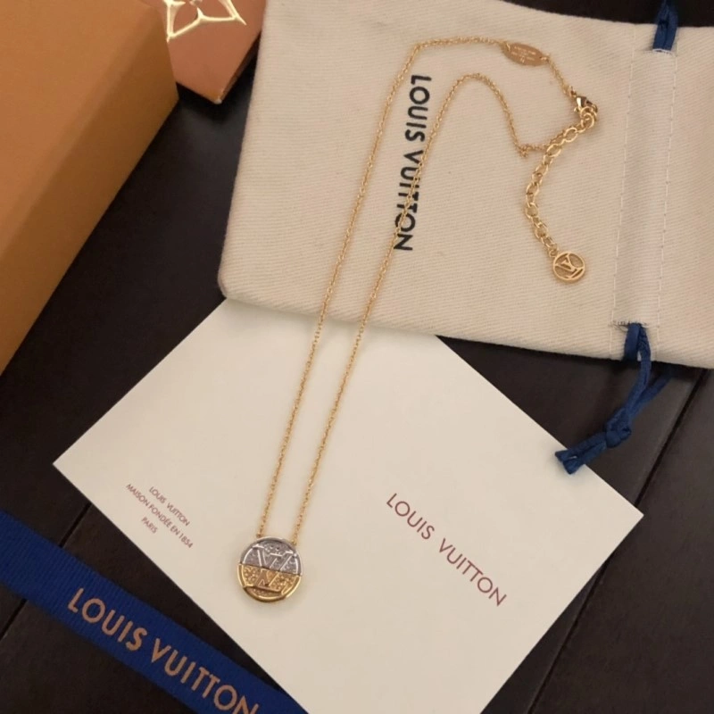 Louis Vuitton Necklaces RelaxedFit 247701