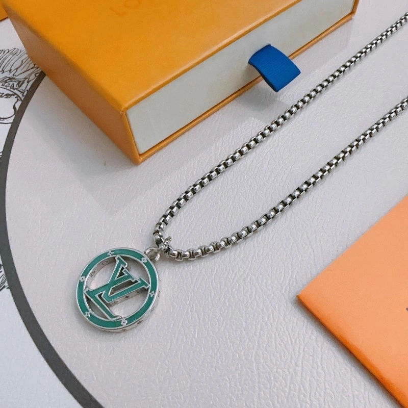Louis Vuitton Necklaces Bold 247684