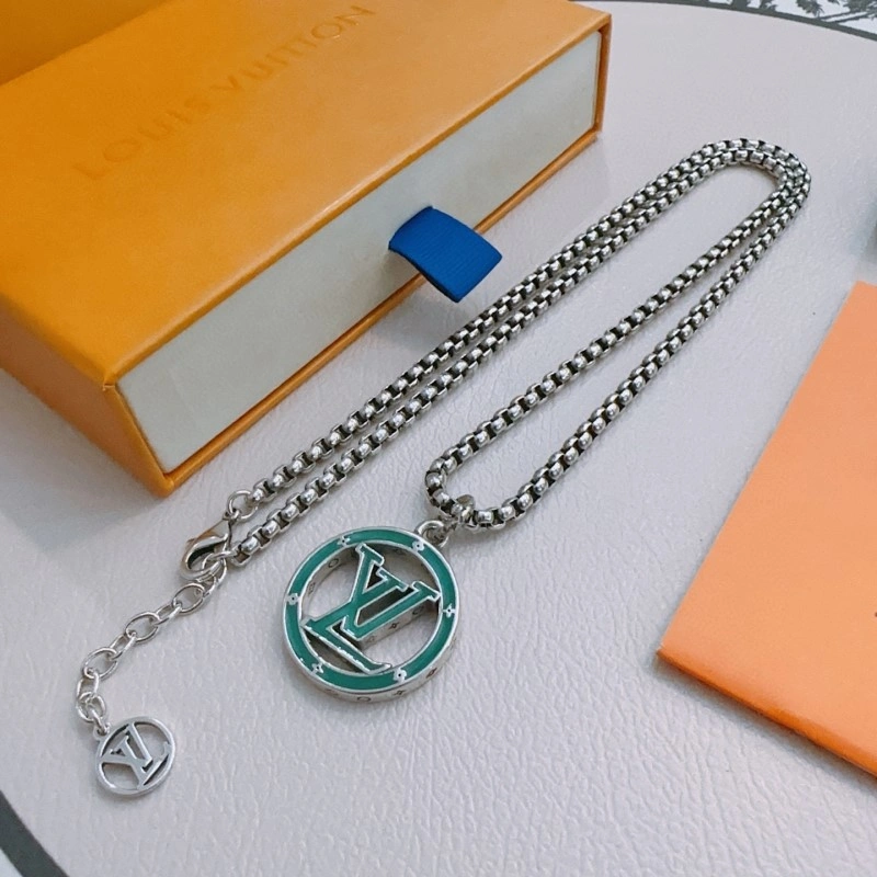 Louis Vuitton Necklaces Bold 247684