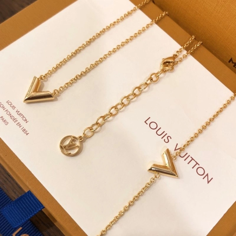 EasyMatch Louis Vuitton Necklaces 247696