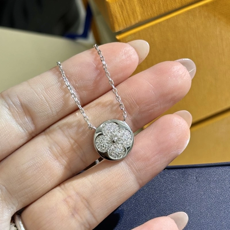 Louis Vuitton Necklaces Premium 247692