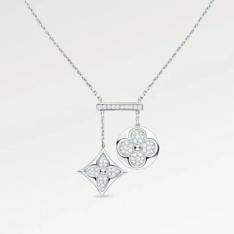 MultiPurpose Louis Vuitton Necklaces 247677