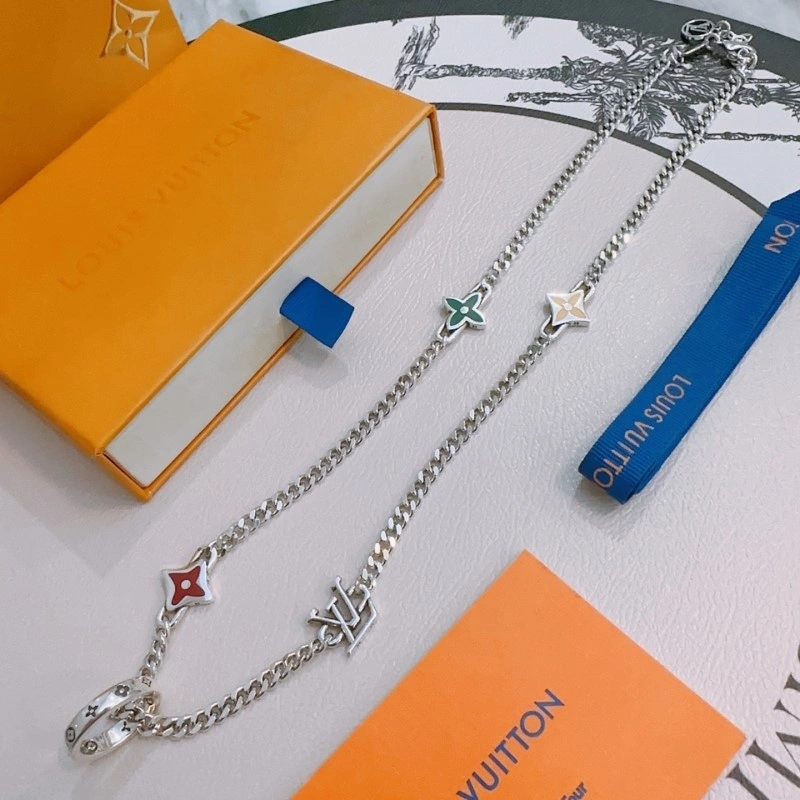 Louis Vuitton Necklaces Durable 247673