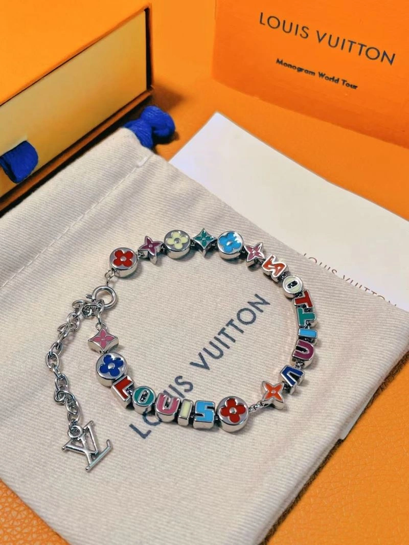 DailyWear Louis Vuitton Necklaces 268413