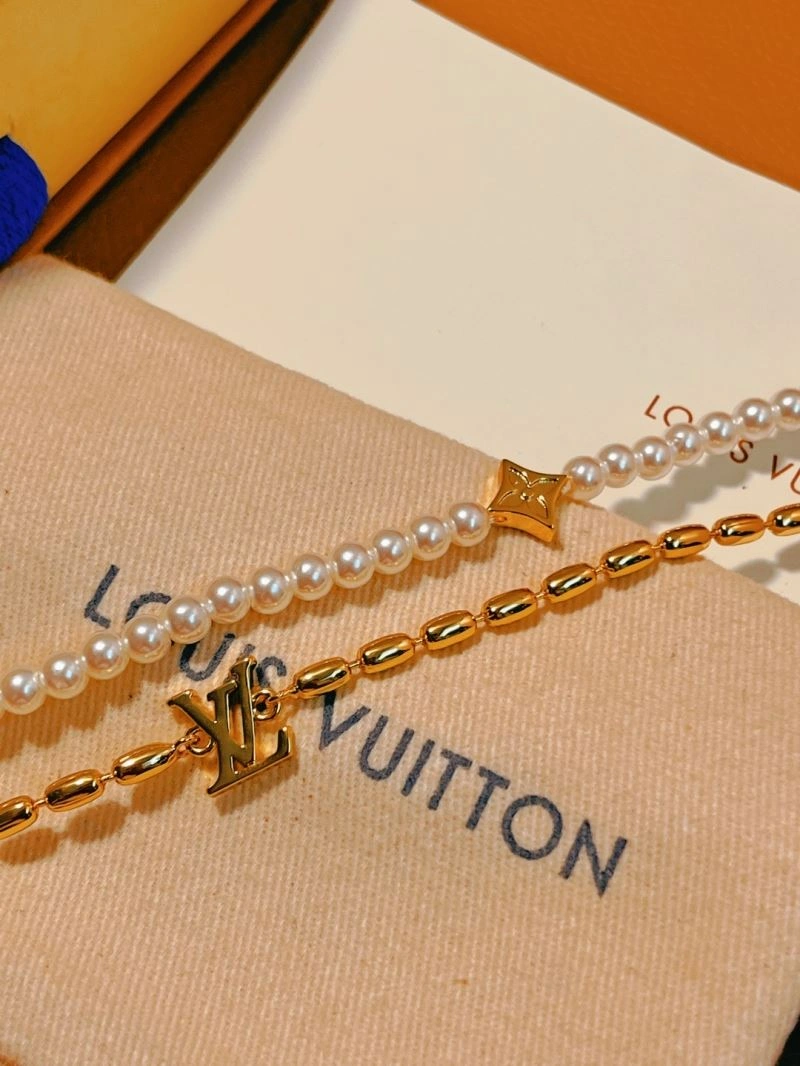 Louis Vuitton Necklaces Unique 268411