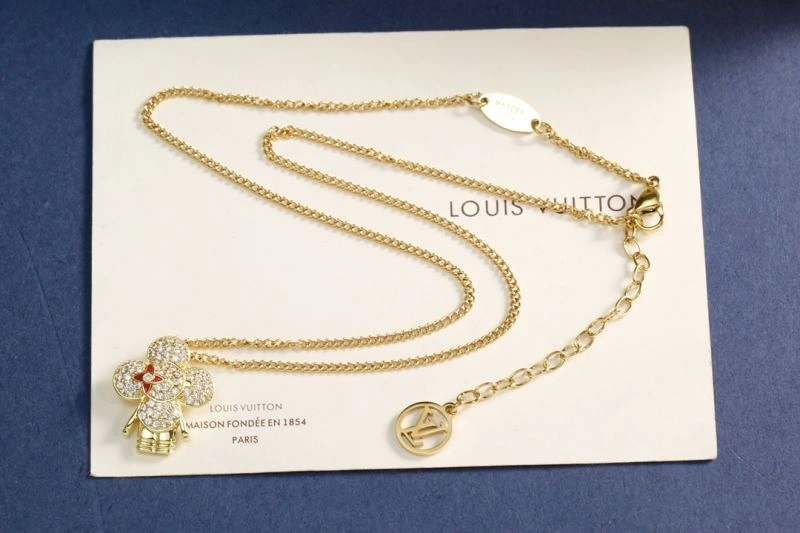Sophisticated Louis Vuitton Necklaces 268406
