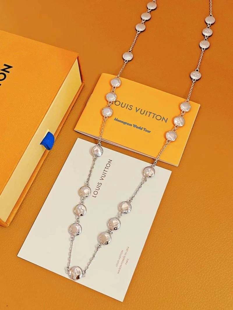 Casual Louis Vuitton Necklaces 268401