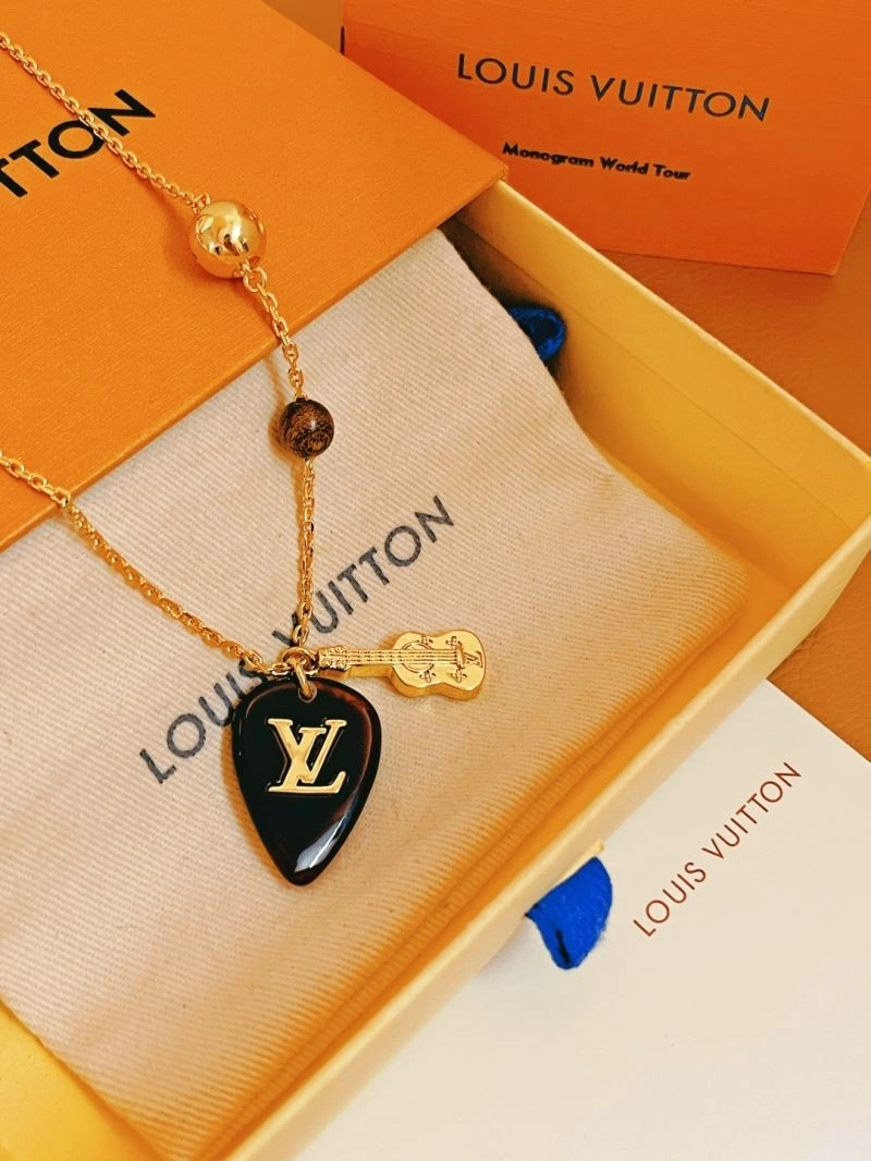 Louis Vuitton Necklaces Packable 268404