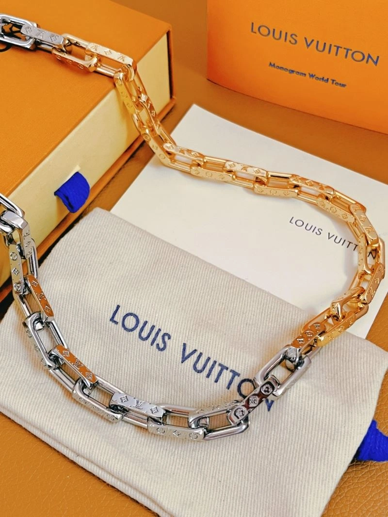 Timeless Louis Vuitton Necklaces 268387