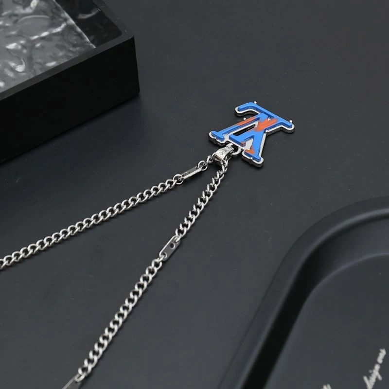 Louis Vuitton Necklaces Fashionable 268405