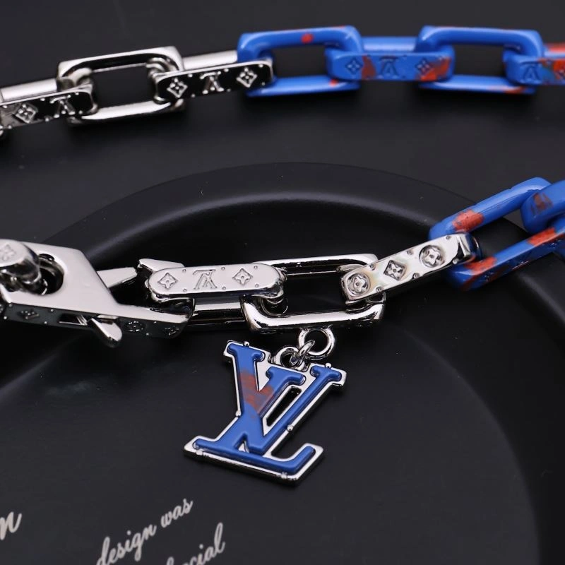 Louis Vuitton Necklaces Contemporary 268395