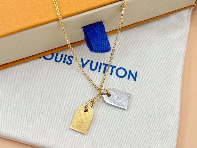 Louis Vuitton Necklaces Bold 268313
