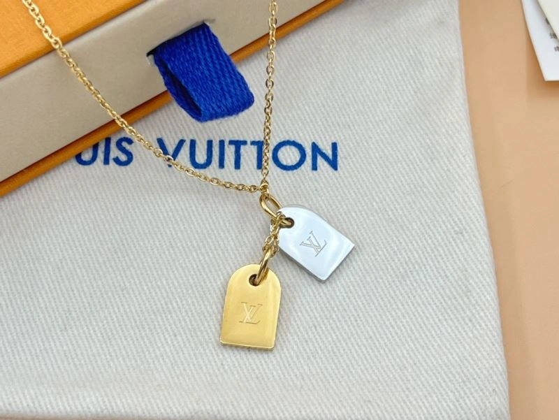 Louis Vuitton Necklaces Bold 268313