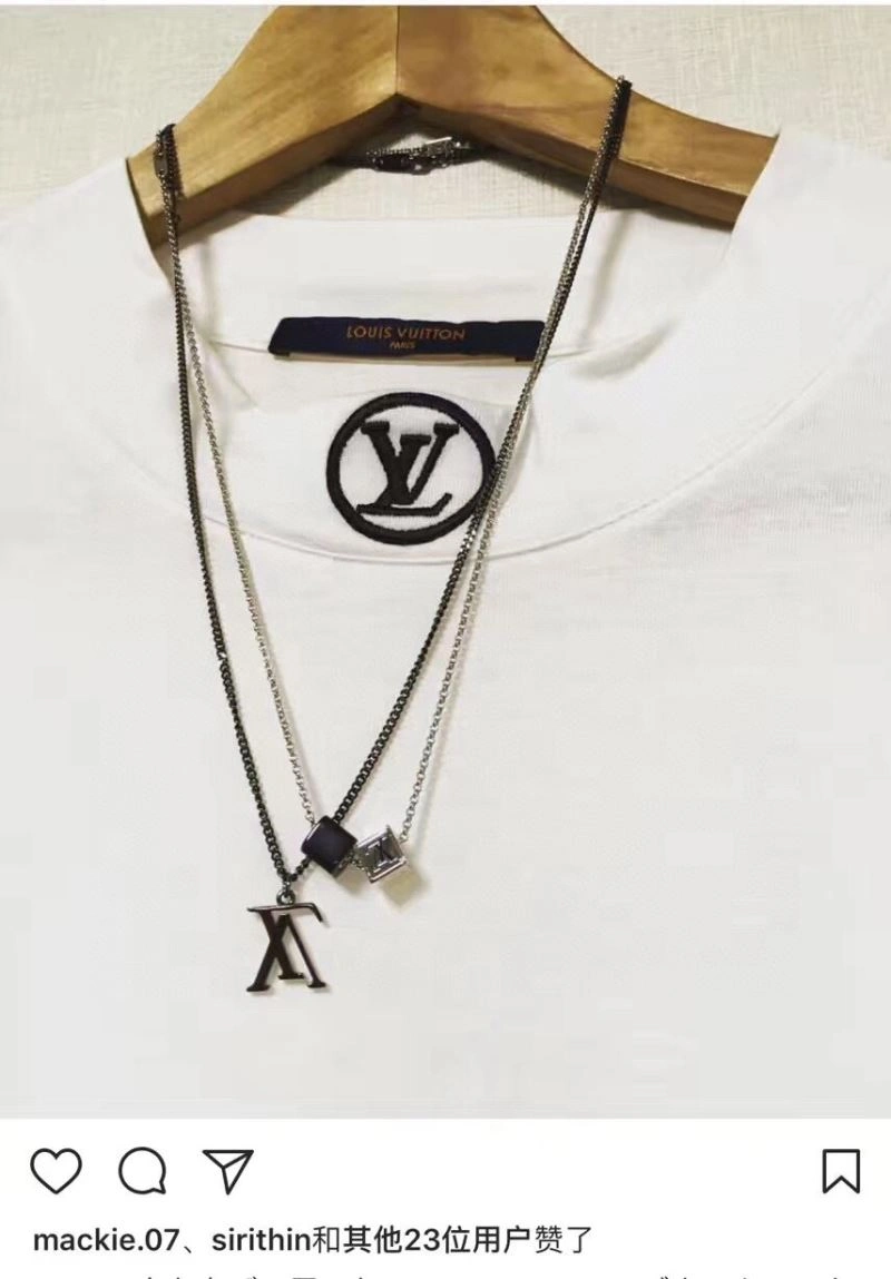 Louis Vuitton Necklaces SoftTouch 268386