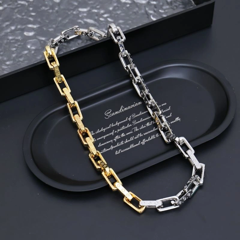 Louis Vuitton Necklaces Attractive 268399