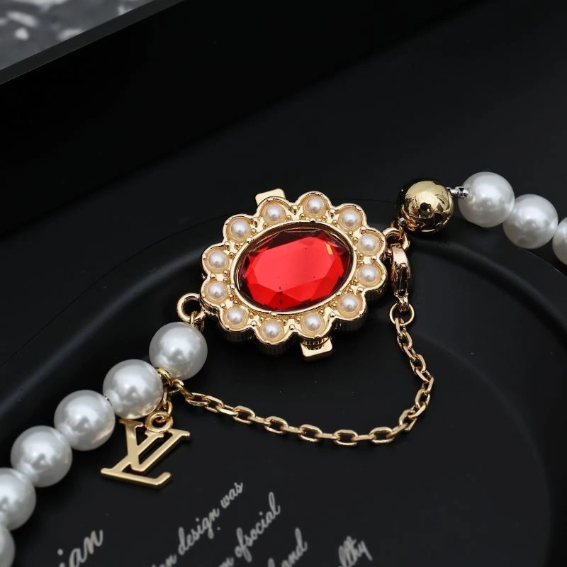 Louis Vuitton Necklaces GoAnywhere 268385