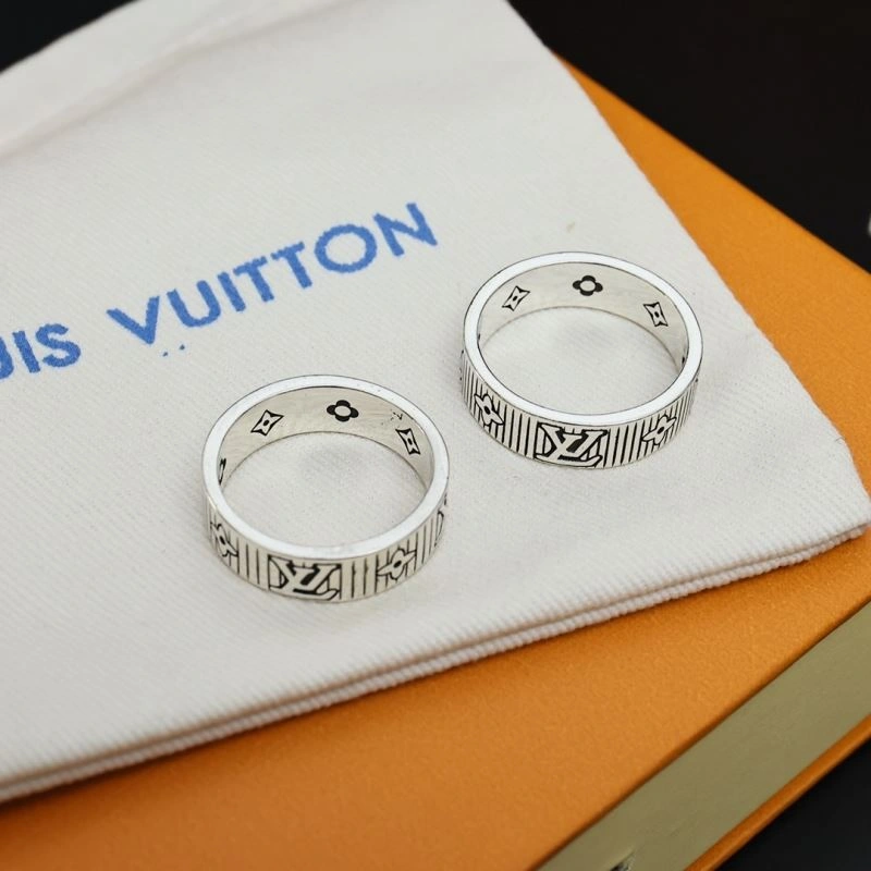 Colorful Louis Vuitton Necklaces 268379