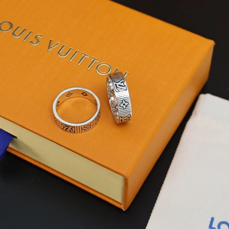 Colorful Louis Vuitton Necklaces 268379