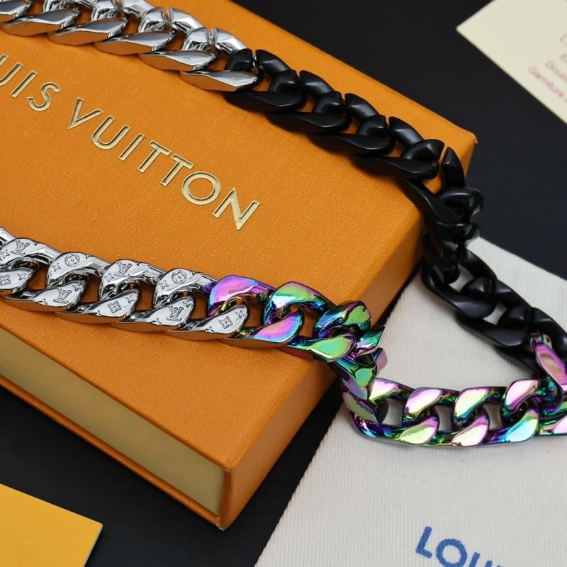 Attractive Louis Vuitton Necklaces 268383