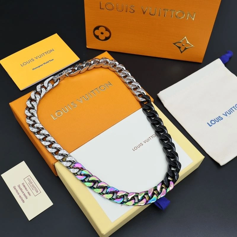 Attractive Louis Vuitton Necklaces 268383