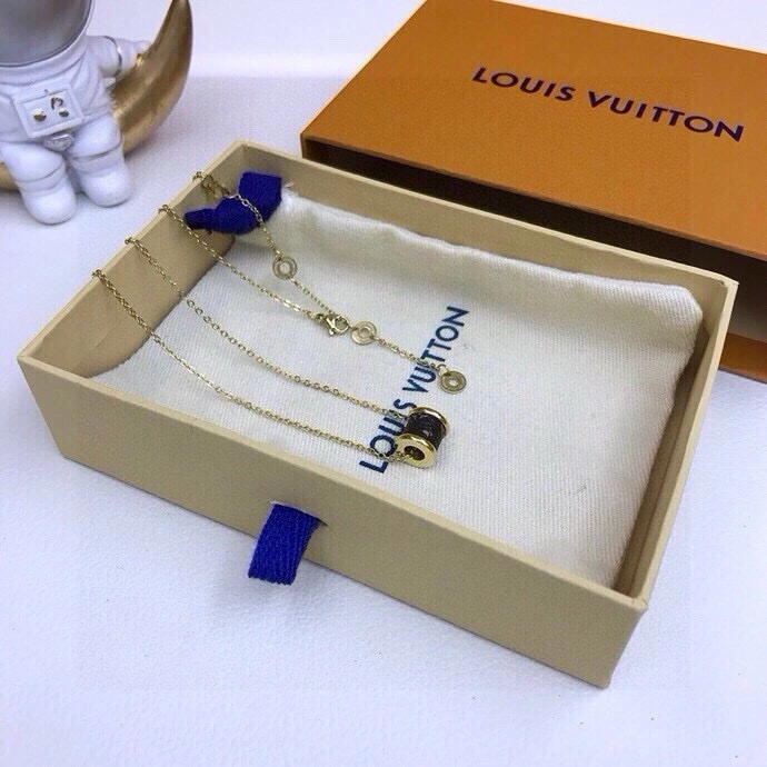 Louis Vuitton Necklaces WaterResistant 268392