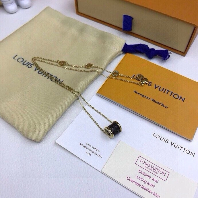 Louis Vuitton Necklaces WaterResistant 268392