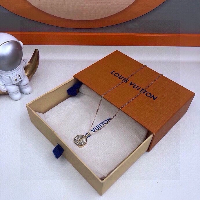 Durable Louis Vuitton Necklaces 268373