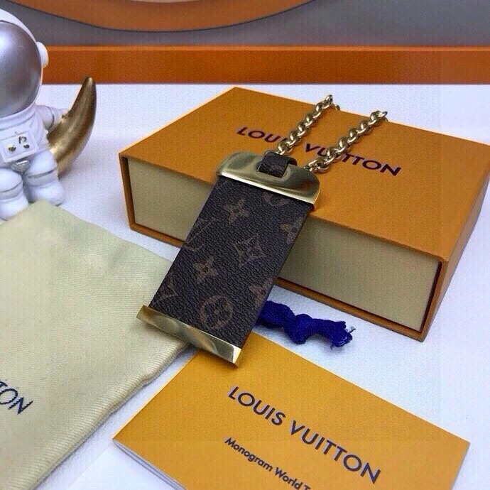Tailored Louis Vuitton Necklaces 268374