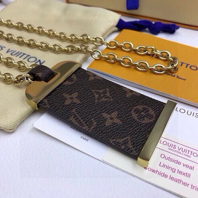 Tailored Louis Vuitton Necklaces 268374
