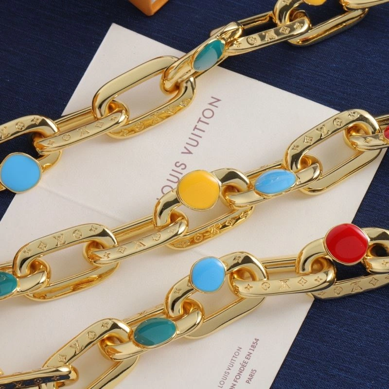 Sustainable Louis Vuitton Necklaces 268361