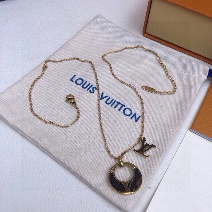 Cozy Louis Vuitton Necklaces 268362