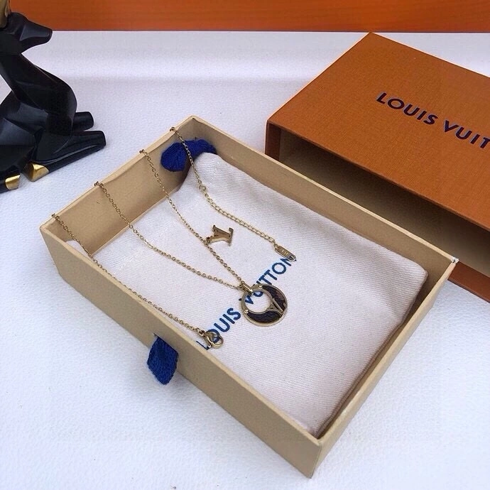 Cozy Louis Vuitton Necklaces 268362