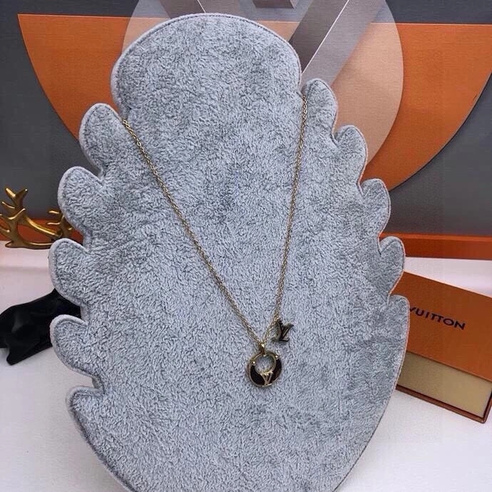 Cozy Louis Vuitton Necklaces 268362