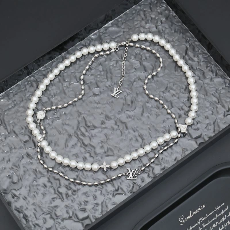 Louis Vuitton Necklaces Lightweight 268359