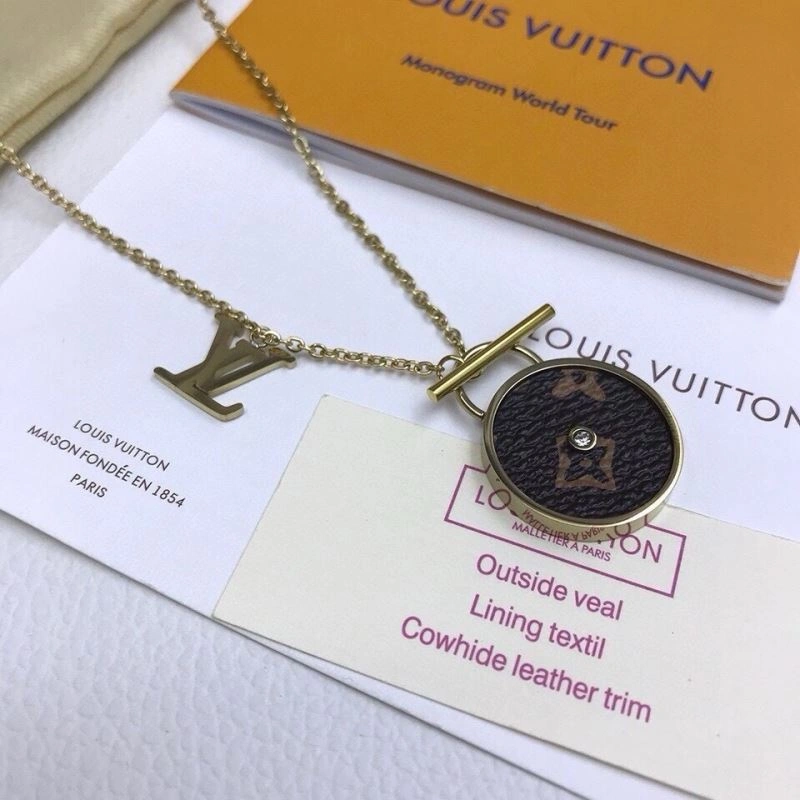 Louis Vuitton Necklaces Bright 268365