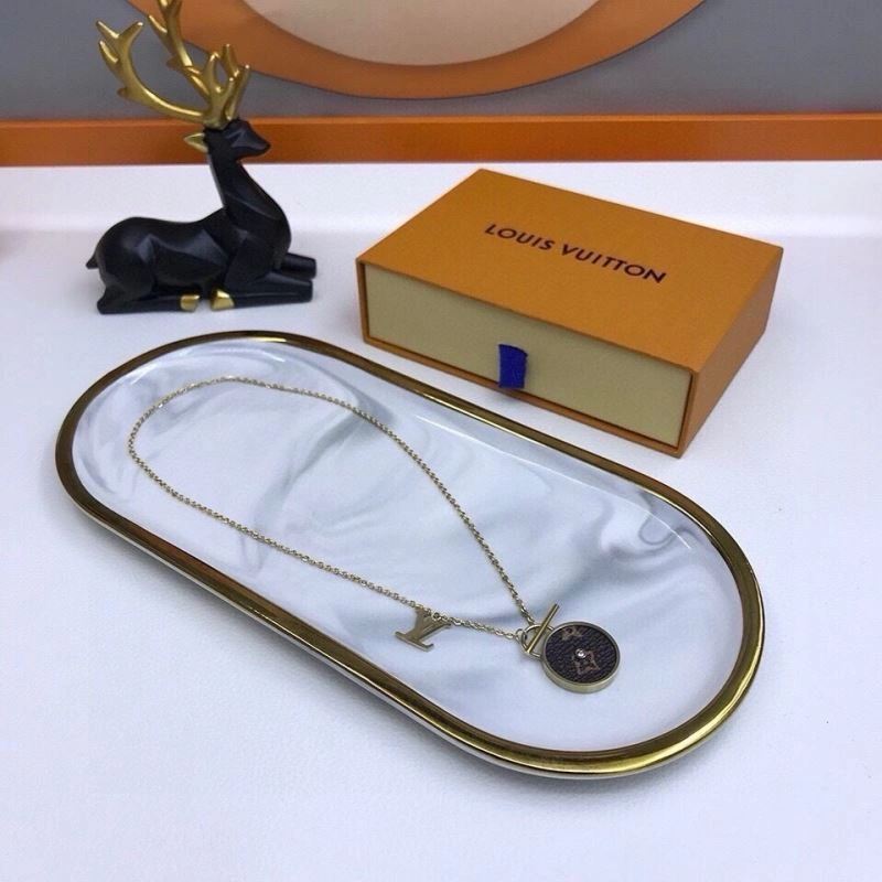 Louis Vuitton Necklaces Bright 268365
