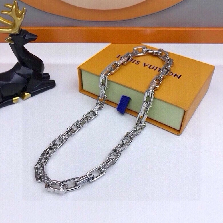 Louis Vuitton Necklaces Lightweight 268369