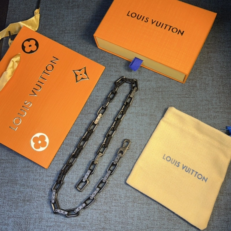 Louis Vuitton Necklaces Durable 268310