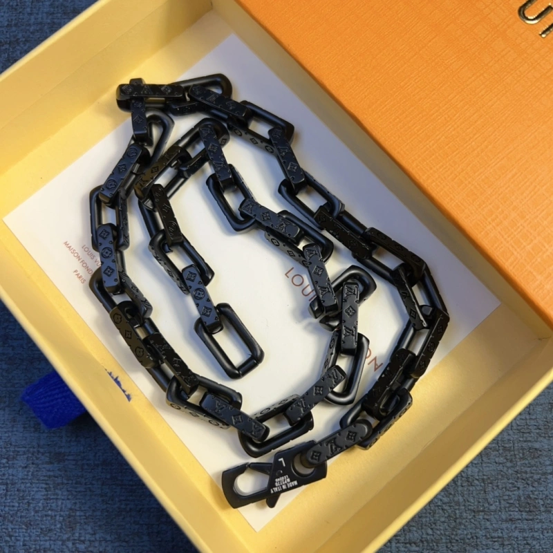 Louis Vuitton Necklaces Durable 268310