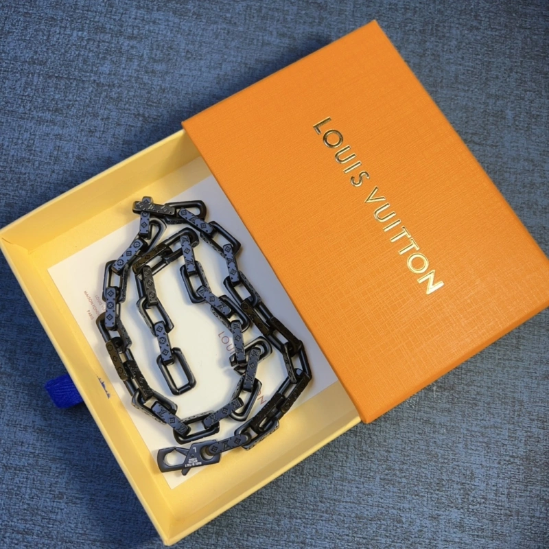 Louis Vuitton Necklaces Durable 268310
