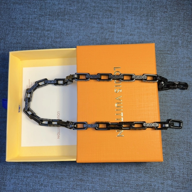 Louis Vuitton Necklaces Durable 268310