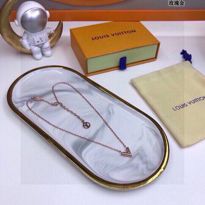 Louis Vuitton Necklaces Functional 268354
