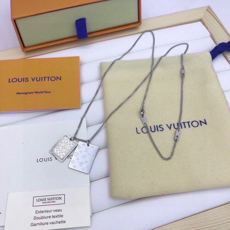 FreshLook Louis Vuitton Necklaces 268364
